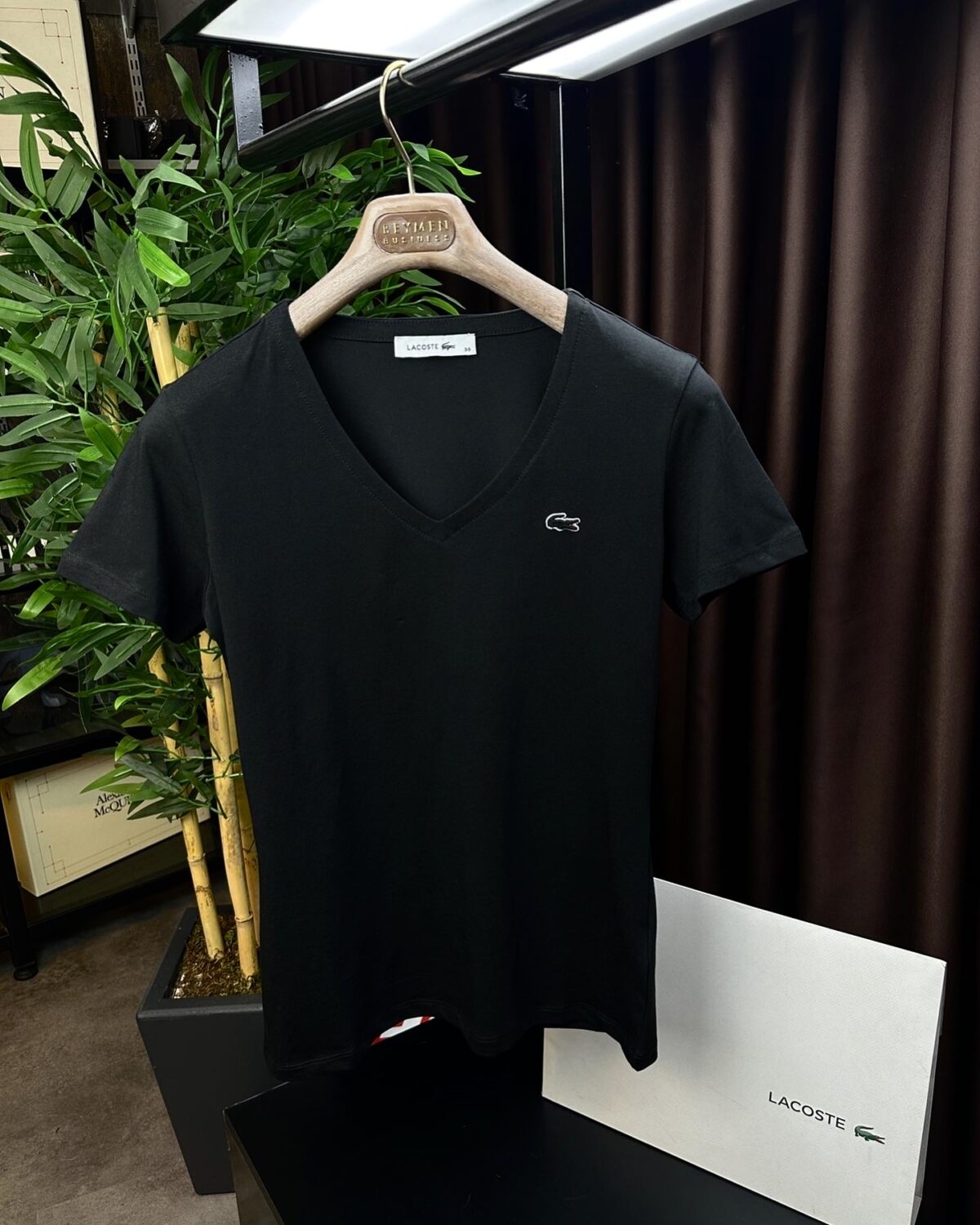 V Yaka Kadın Tshirt - Görsel 4